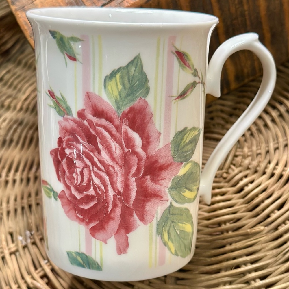 Roy Kirkham Fine Bone China Mugs Rose du Temps Redoute Rose and English Rose - Picture 10 of 13
